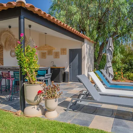 Laeween By Terrys Homes Villa