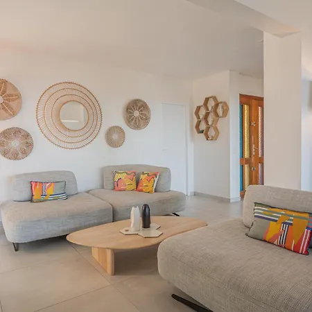 Laeween By Terrys Homes Villa