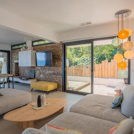 Villa Laeween By Terrys Homes