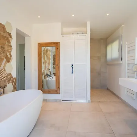 Laeween By Terrys Homes Βίλα Carqueiranne